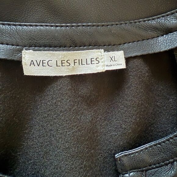 Avec Les Filles Raglan Sleeve Black Faux Leather Button Up Blouse Sz XL - Picture 4 of 12
